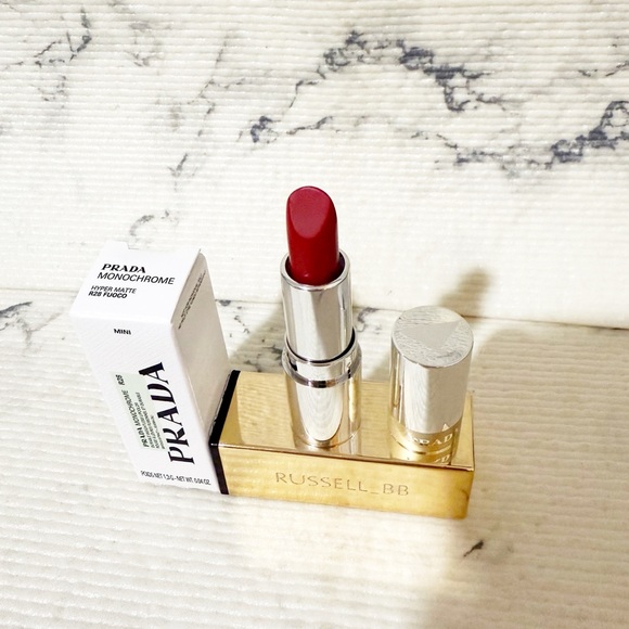 Prada Monochrome Hyper Matte Red Lipstick (R28 Fuoco) - Picture 4 of 10